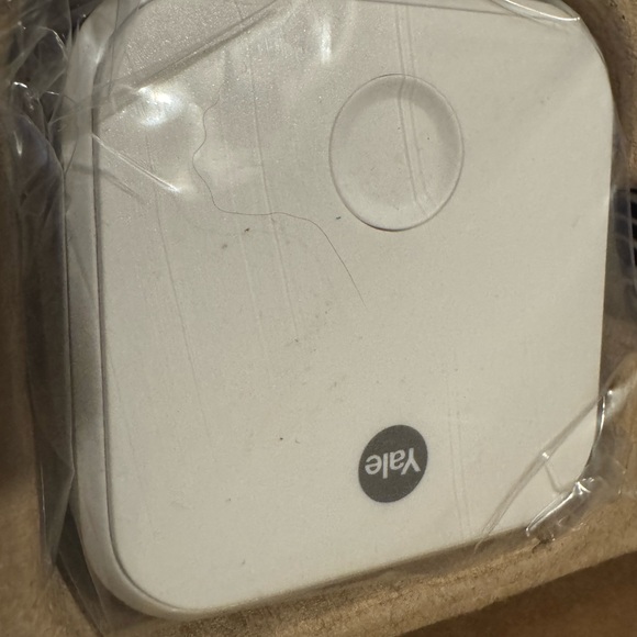 Brand new over 500.00 smart lock touchless - Picture 3 of 9